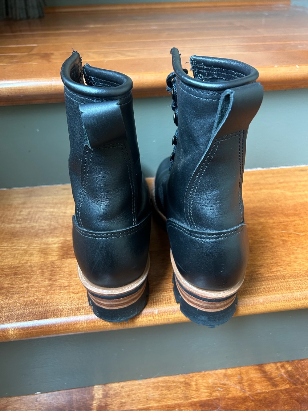 Women's Frye Vibram Black Logger Lace Up Combat Moto Boots Size 10M - Picture 4 of 14